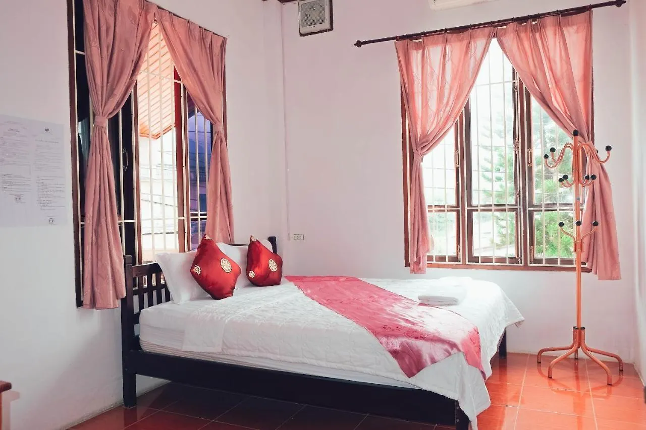 Tom Tam Guesthouse Luang Prabang Bed & Breakfast